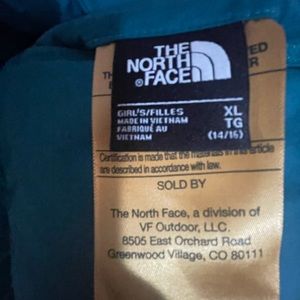 North Face reversible winter jacket BRAND NEW/ NEVER WORN Girls size 14